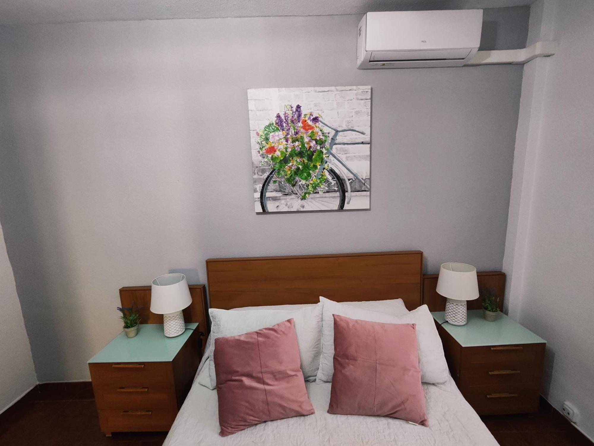 Malaga Experience Apartment Exterior photo